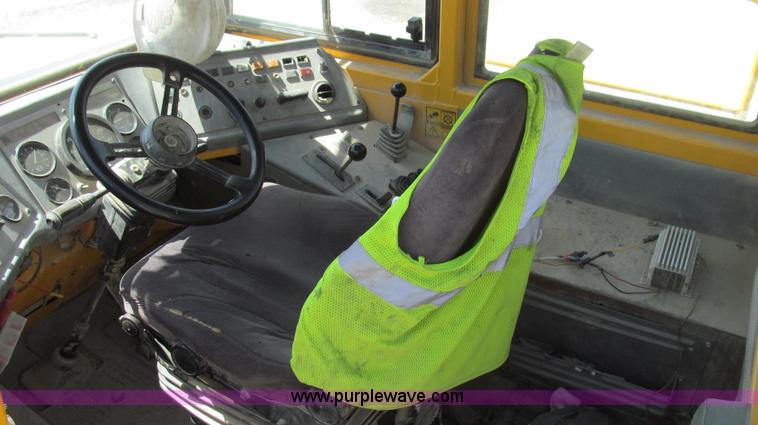 image for item E3991 2000 Volvo A25C articulated haul truck