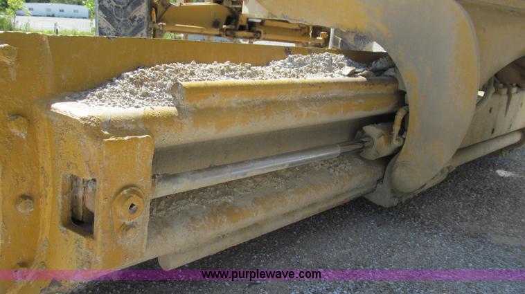 image for item E3992 1992 John Deere 670A articulated motor grader