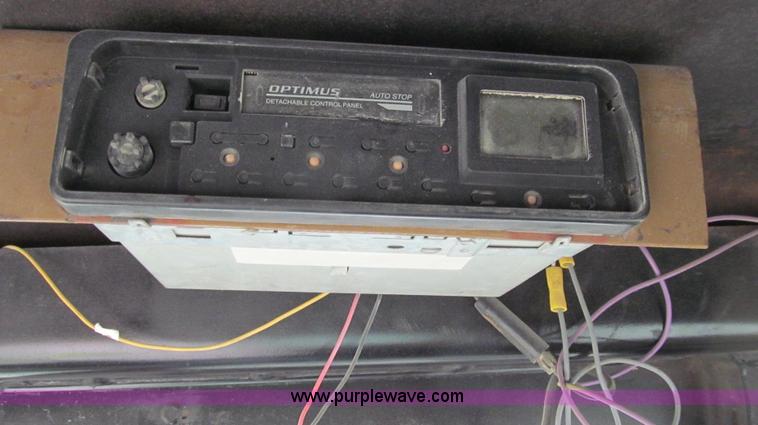 image for item E3992 1992 John Deere 670A articulated motor grader