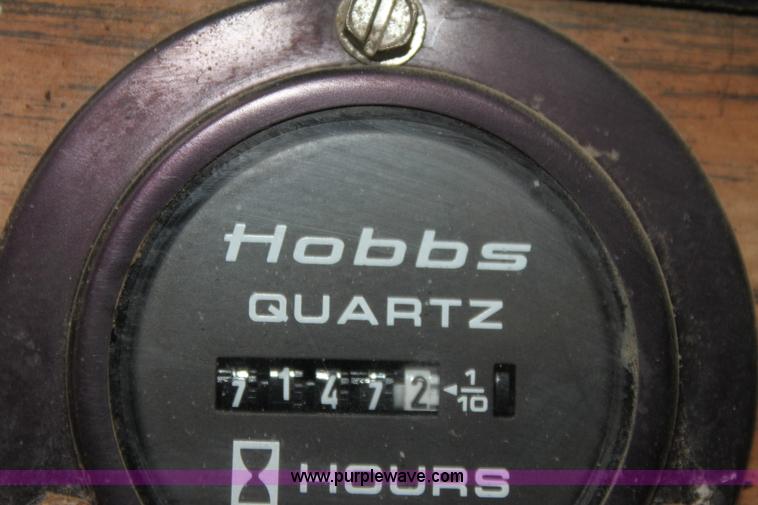 image for item E8494 1988 White WCA tank truck