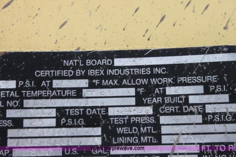 image for item E8494 1988 White WCA tank truck