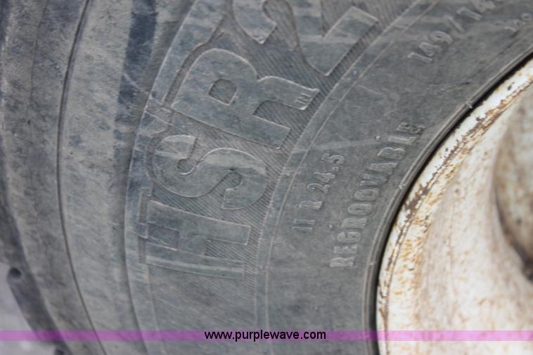 image for item E8494 1988 White WCA tank truck