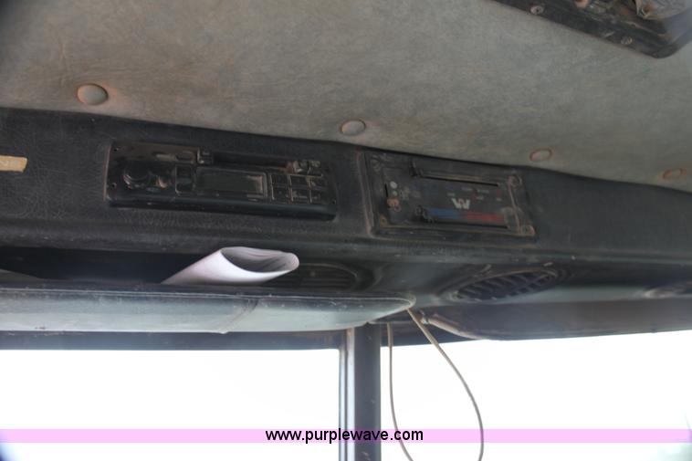 image for item E8495 1995 Western Star 490 tank truck