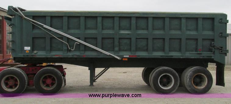 image for item F4147 1961 Steco SD2666 26' dump trailer