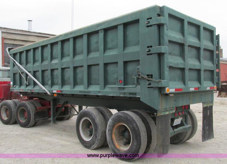 image for item F4147 1961 Steco SD2666 26' dump trailer