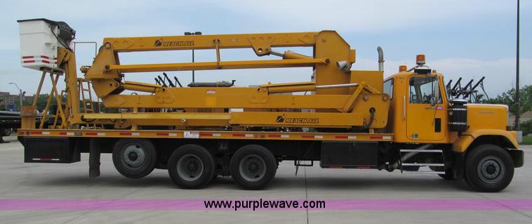 image for item F5071 1986 GMC General bridge inspection truck