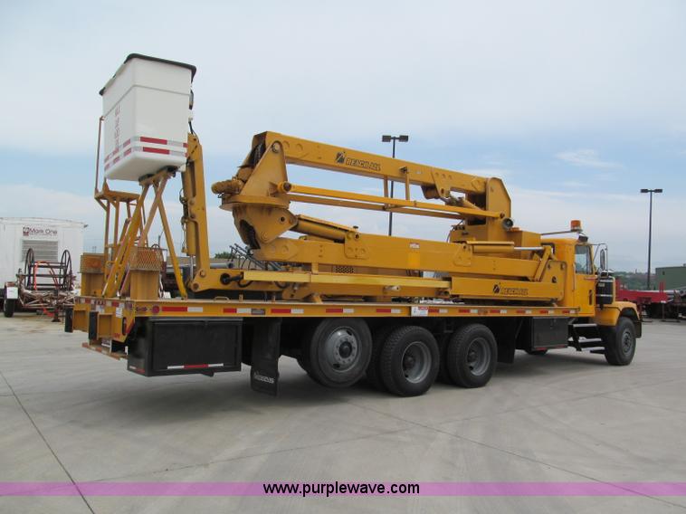 image for item F5071 1986 GMC General bridge inspection truck