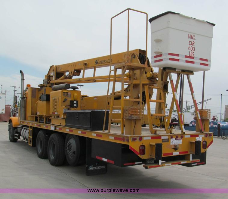 image for item F5071 1986 GMC General bridge inspection truck