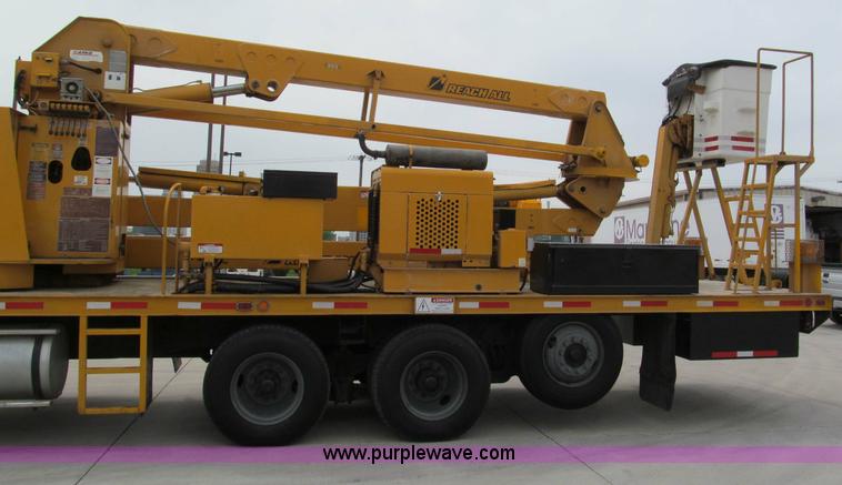 image for item F5071 1986 GMC General bridge inspection truck