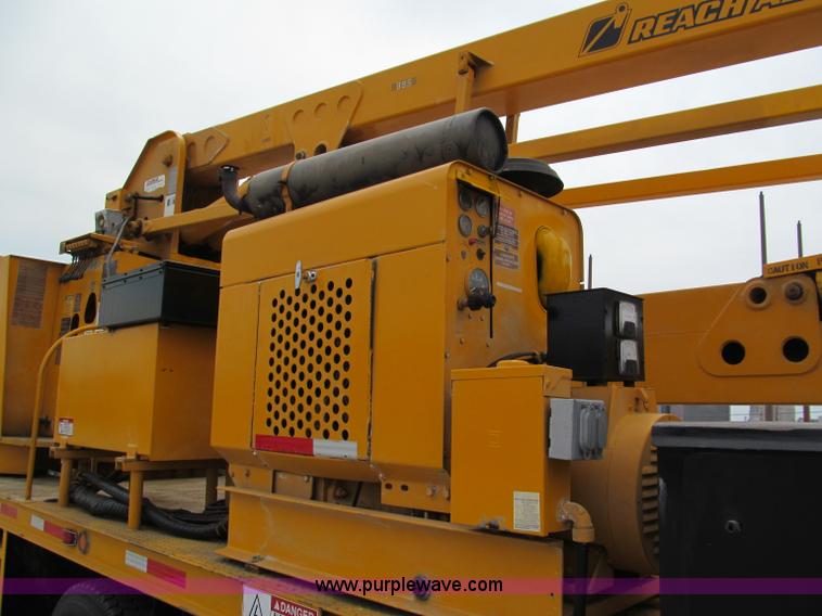 image for item F5071 1986 GMC General bridge inspection truck