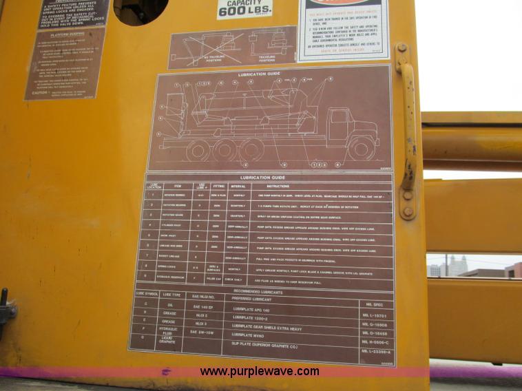 image for item F5071 1986 GMC General bridge inspection truck