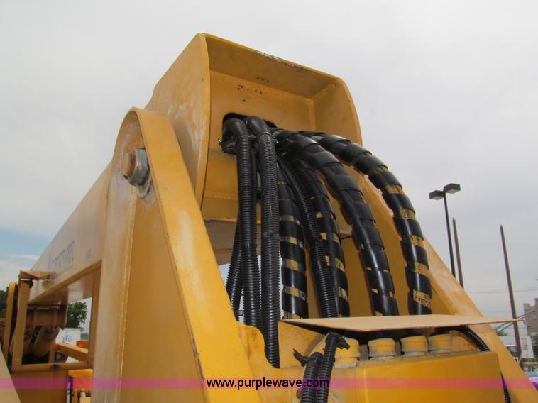 image for item F5071 1986 GMC General bridge inspection truck