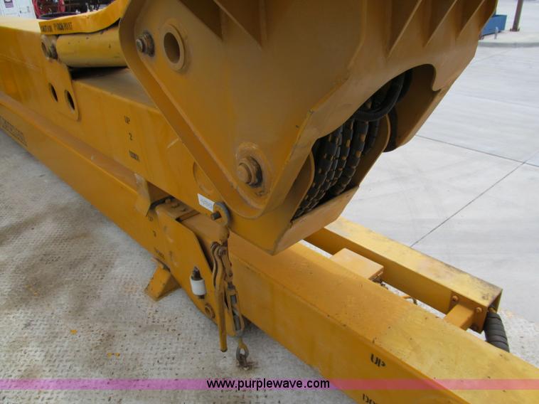 image for item F5071 1986 GMC General bridge inspection truck