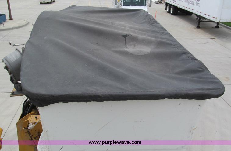 image for item F5071 1986 GMC General bridge inspection truck