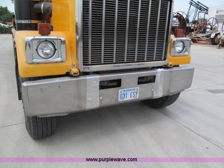 image for item F5071 1986 GMC General bridge inspection truck