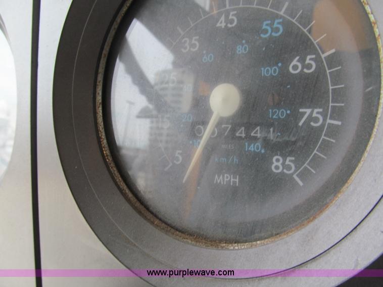 image for item F5071 1986 GMC General bridge inspection truck