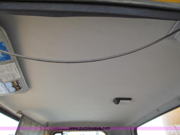 image for item F5071 1986 GMC General bridge inspection truck