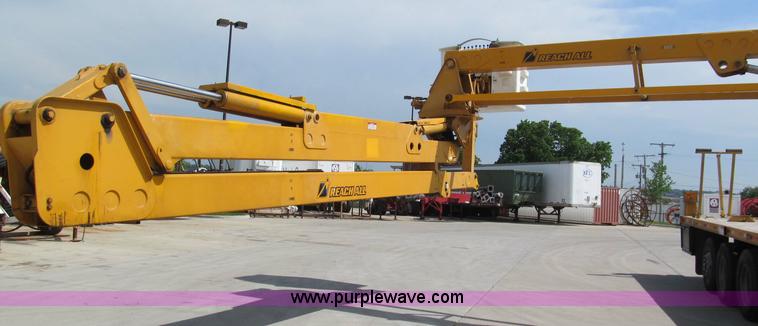 image for item F5071 1986 GMC General bridge inspection truck