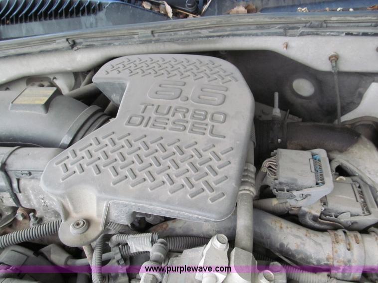 image for item F5078 2004 Chevrolet Silverado 3500 utility truck