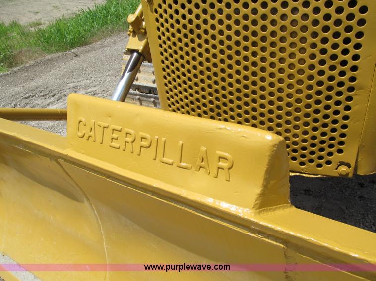 image for item F5090 Caterpillar D6 dozer
