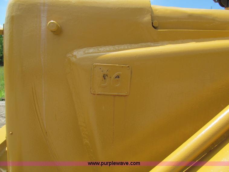 image for item F5090 Caterpillar D6 dozer