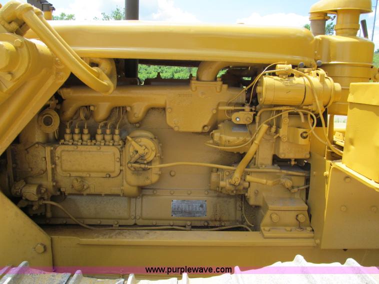 image for item F5090 Caterpillar D6 dozer