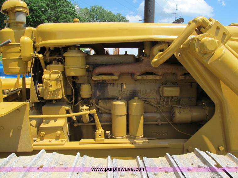 image for item F5090 Caterpillar D6 dozer