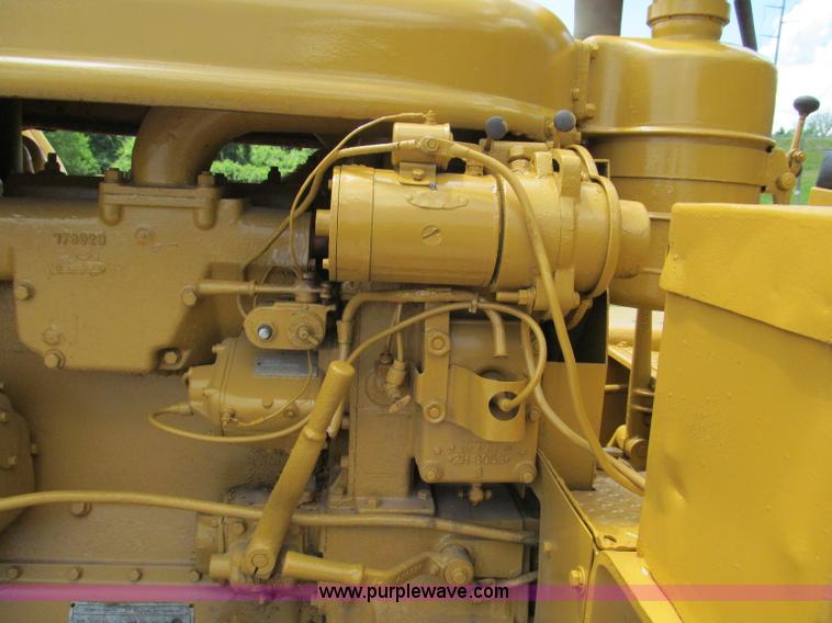 image for item F5090 Caterpillar D6 dozer