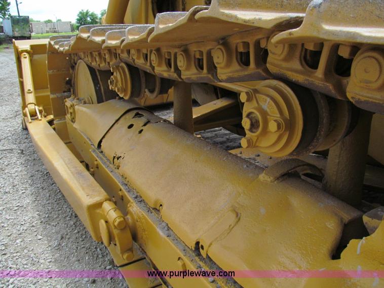 image for item F5090 Caterpillar D6 dozer