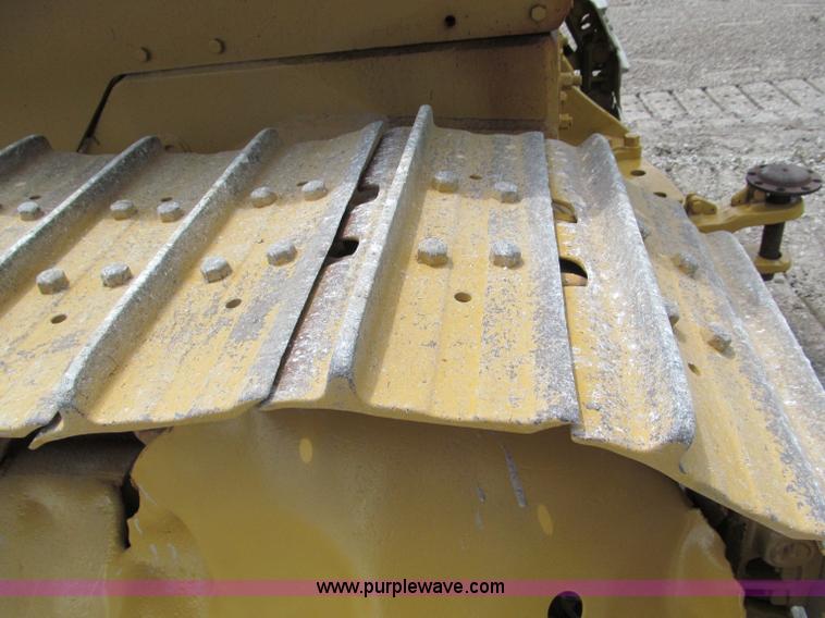 image for item F5090 Caterpillar D6 dozer