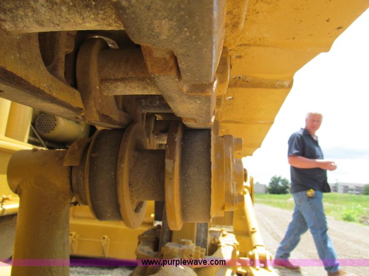 image for item F5090 Caterpillar D6 dozer