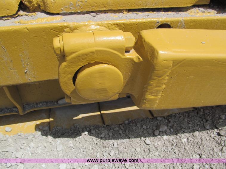image for item F5090 Caterpillar D6 dozer