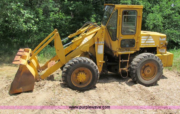 image for item F5101 1984 Fiat-Allis 345B wheel loader