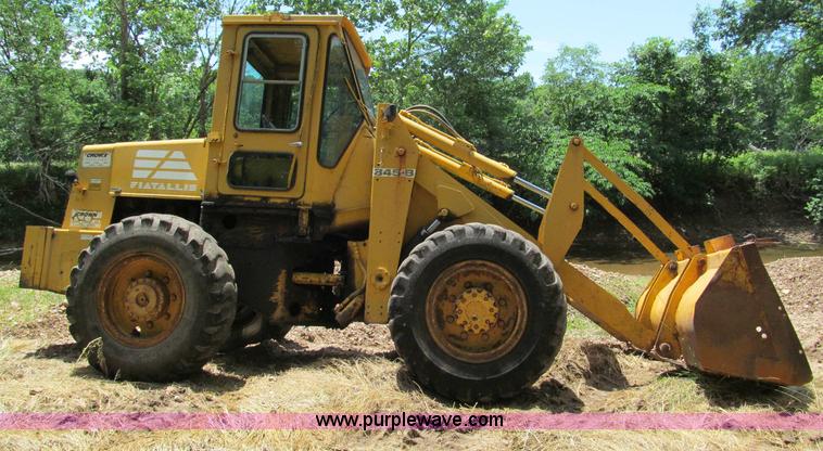 image for item F5101 1984 Fiat-Allis 345B wheel loader