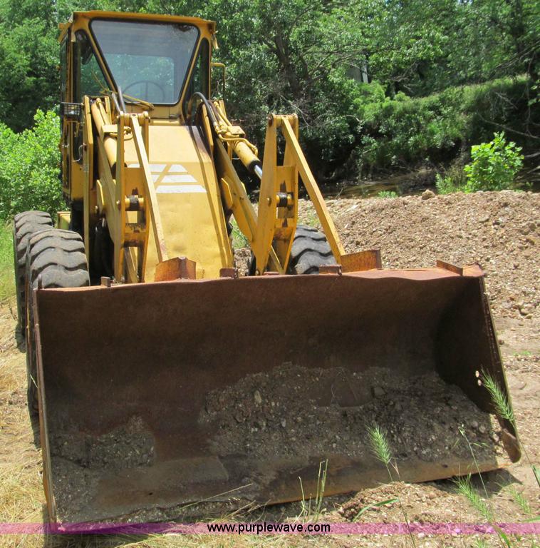 image for item F5101 1984 Fiat-Allis 345B wheel loader