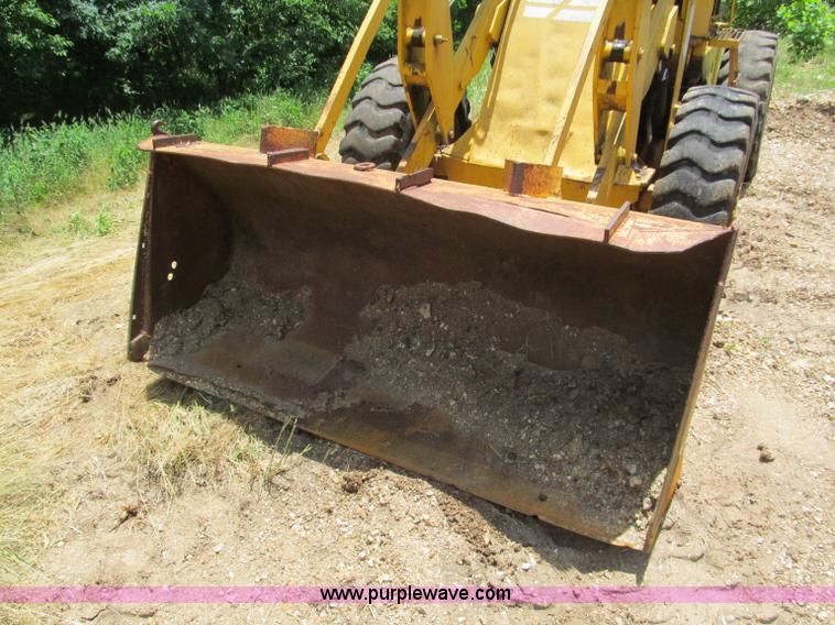 image for item F5101 1984 Fiat-Allis 345B wheel loader