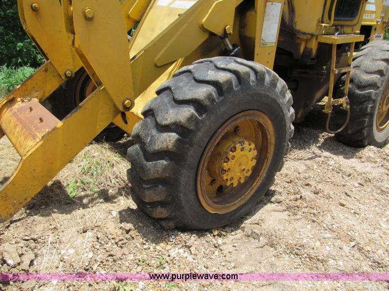 image for item F5101 1984 Fiat-Allis 345B wheel loader