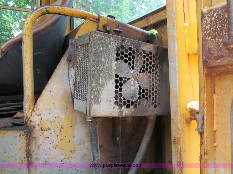 image for item F5101 1984 Fiat-Allis 345B wheel loader