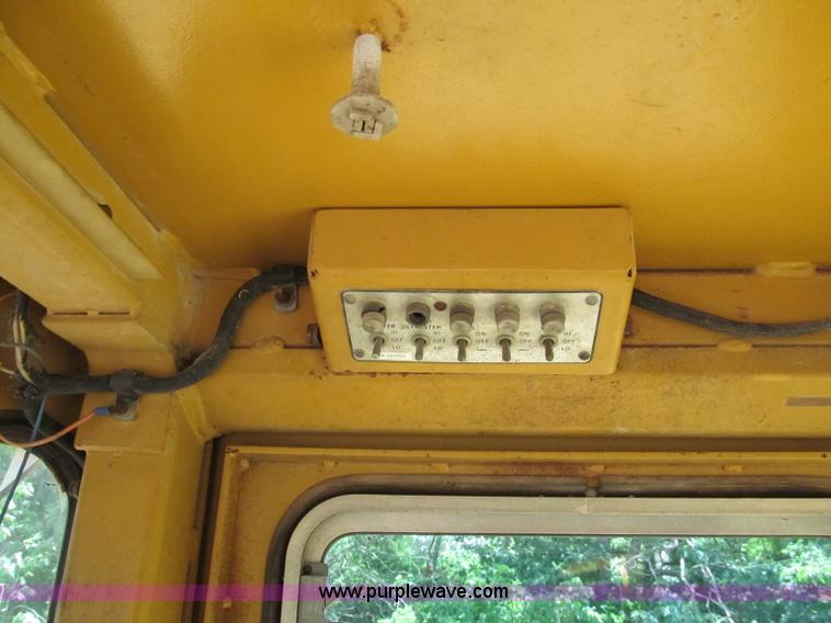 image for item F5101 1984 Fiat-Allis 345B wheel loader