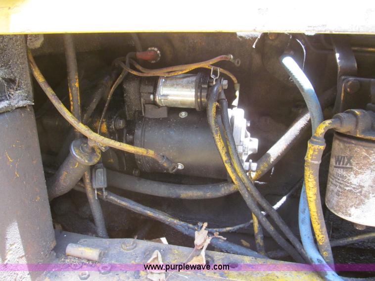 image for item F5101 1984 Fiat-Allis 345B wheel loader