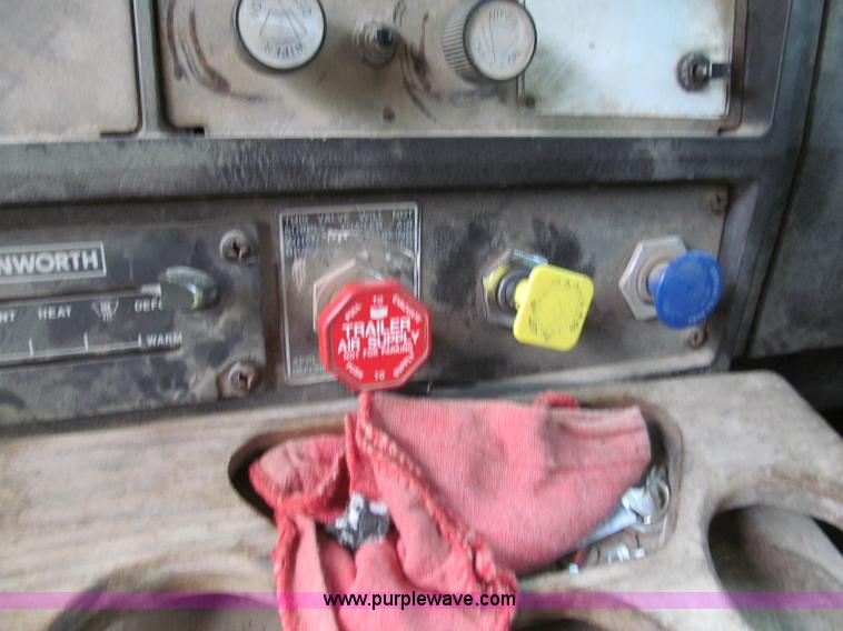 image for item F5102 1985 Kenworth W900 dump truck