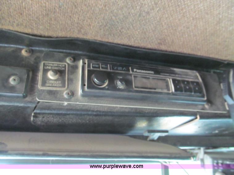 image for item F5102 1985 Kenworth W900 dump truck