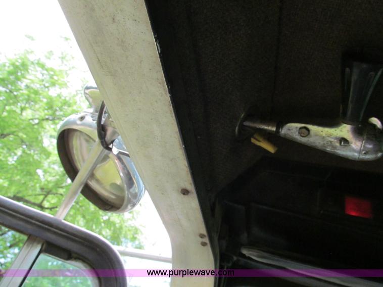 image for item F5102 1985 Kenworth W900 dump truck