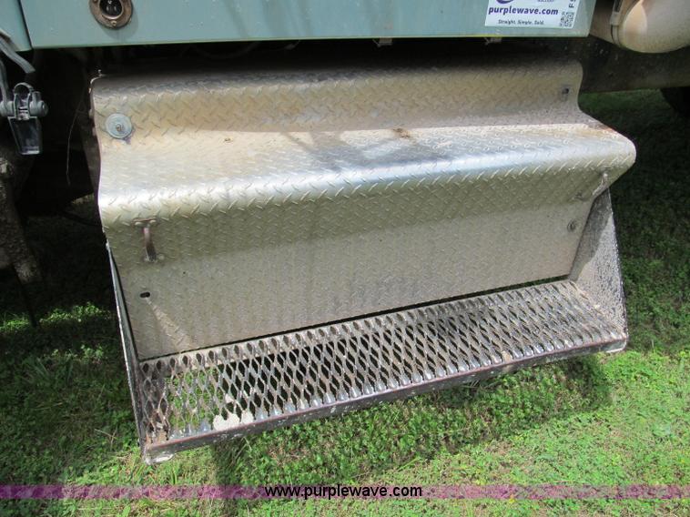 image for item F5102 1985 Kenworth W900 dump truck