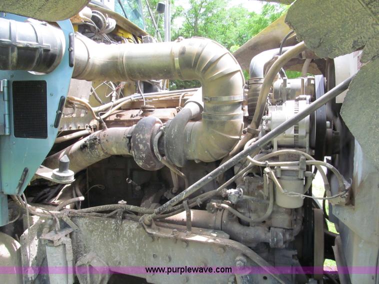 image for item F5102 1985 Kenworth W900 dump truck