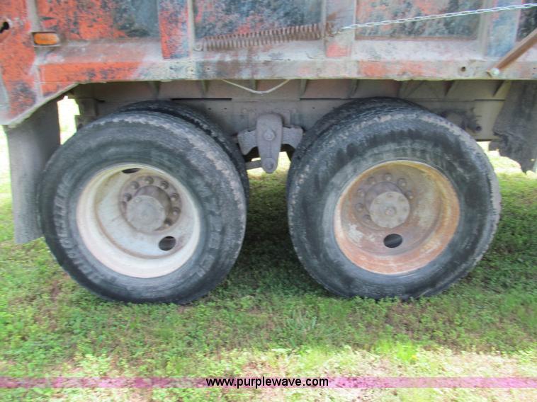 image for item F5102 1985 Kenworth W900 dump truck