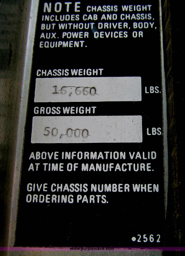 image for item F5102 1985 Kenworth W900 dump truck