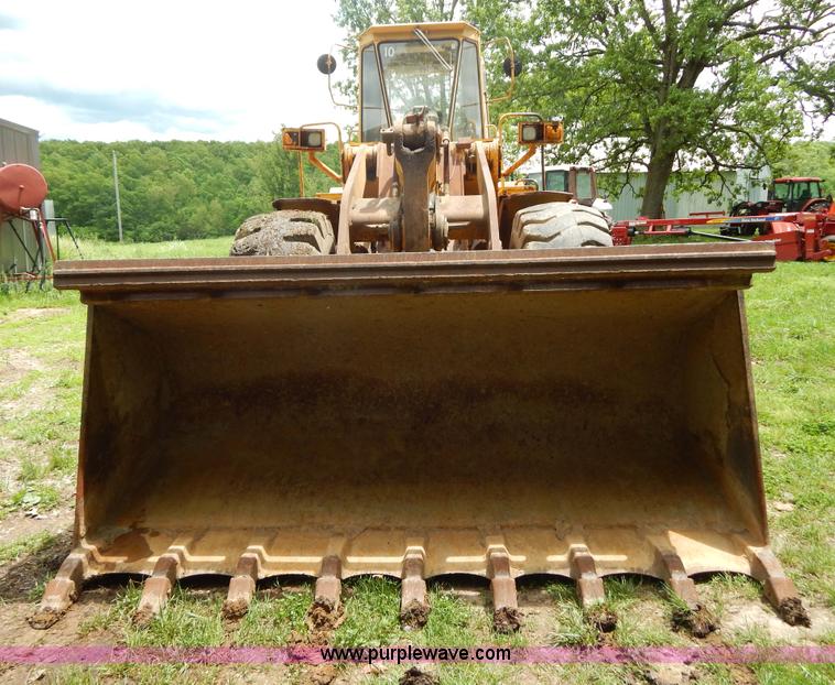 image for item G3205 1988 Kobelco LK900 wheel loader