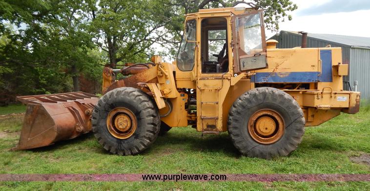 image for item G3205 1988 Kobelco LK900 wheel loader