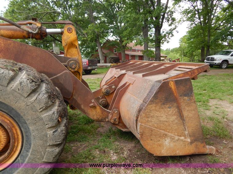 image for item G3205 1988 Kobelco LK900 wheel loader